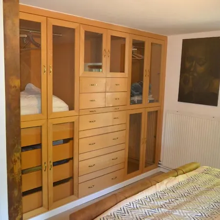 La Jo Welcome Bed & Breakfast