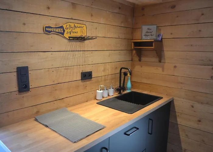 La Jo Welcome Nocleg ze śniadaniem 3*